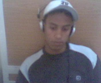 -���� ���